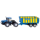 Ciągnik New Holland z przyczepą do kiszonki